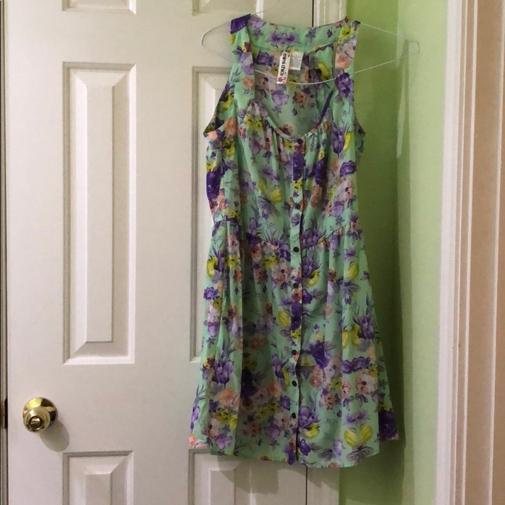 SUNDRESS Mimi Chica floral dress with pockets